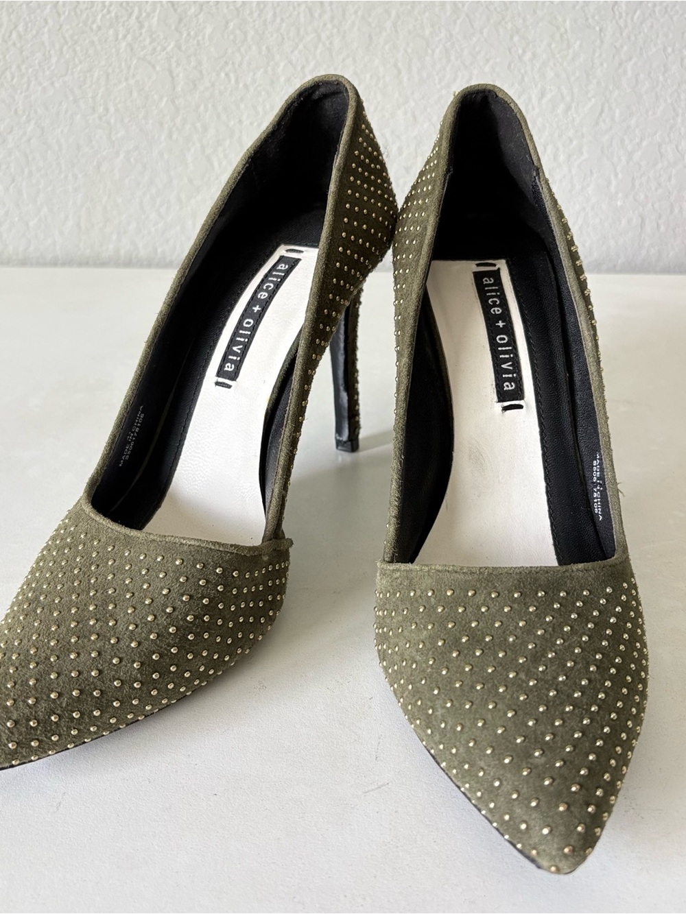 Alice + Olivia Pointed-Toe Stiletto Pumps Green Suede Stud Women’s 41 US Size 11
